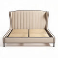 Letto matrimoniale con testiera trapuntata in tessuto beige 200 x 160 x 100cm